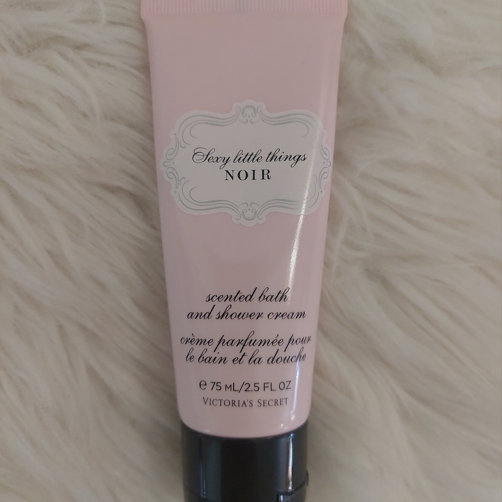 Victoria's Secret Sexy Little Things Noir Scented Bath and Shower Cream
